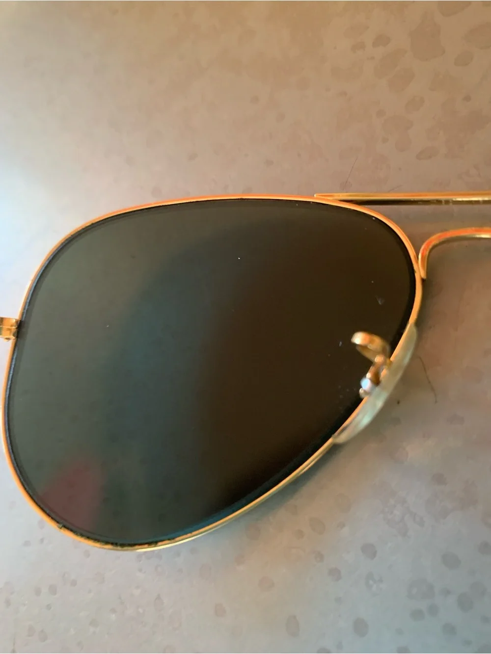 Men’s RAY-BAN Vintage Bausch and Lomb aviator sunglasses. NO SCRATCHES nose pads